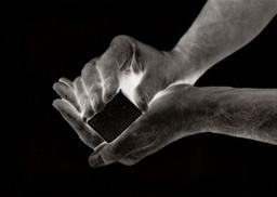 Géométrie dans les mains 7. 7 / Giuseppe Penone | Penone, Giuseppe. Artiste